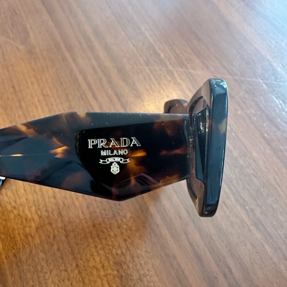 Prada sunglasses pr 08ys